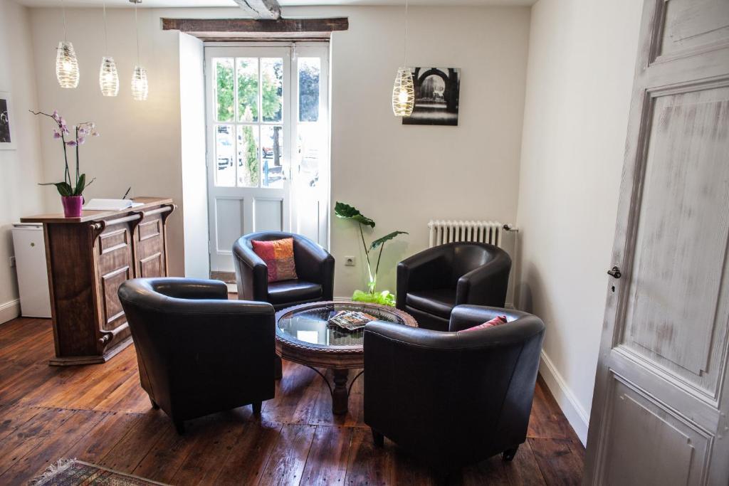 Hotel Henri IV Nérac Kültér fotó