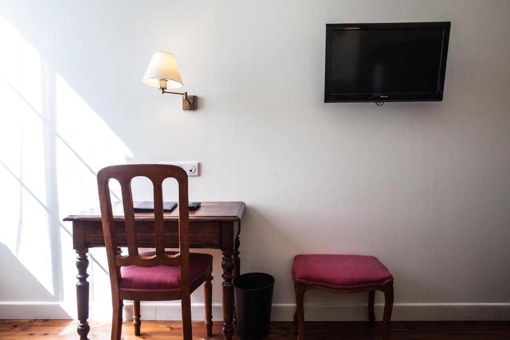 Hotel Henri IV Nérac Szoba fotó