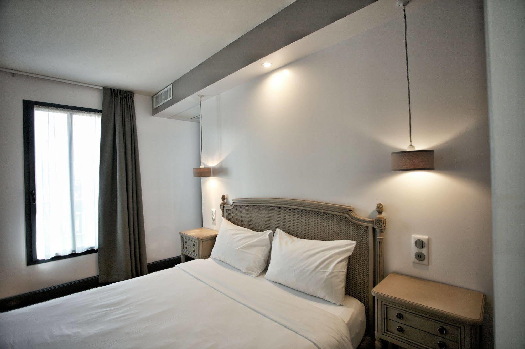 Hotel Henri IV Nérac Kültér fotó
